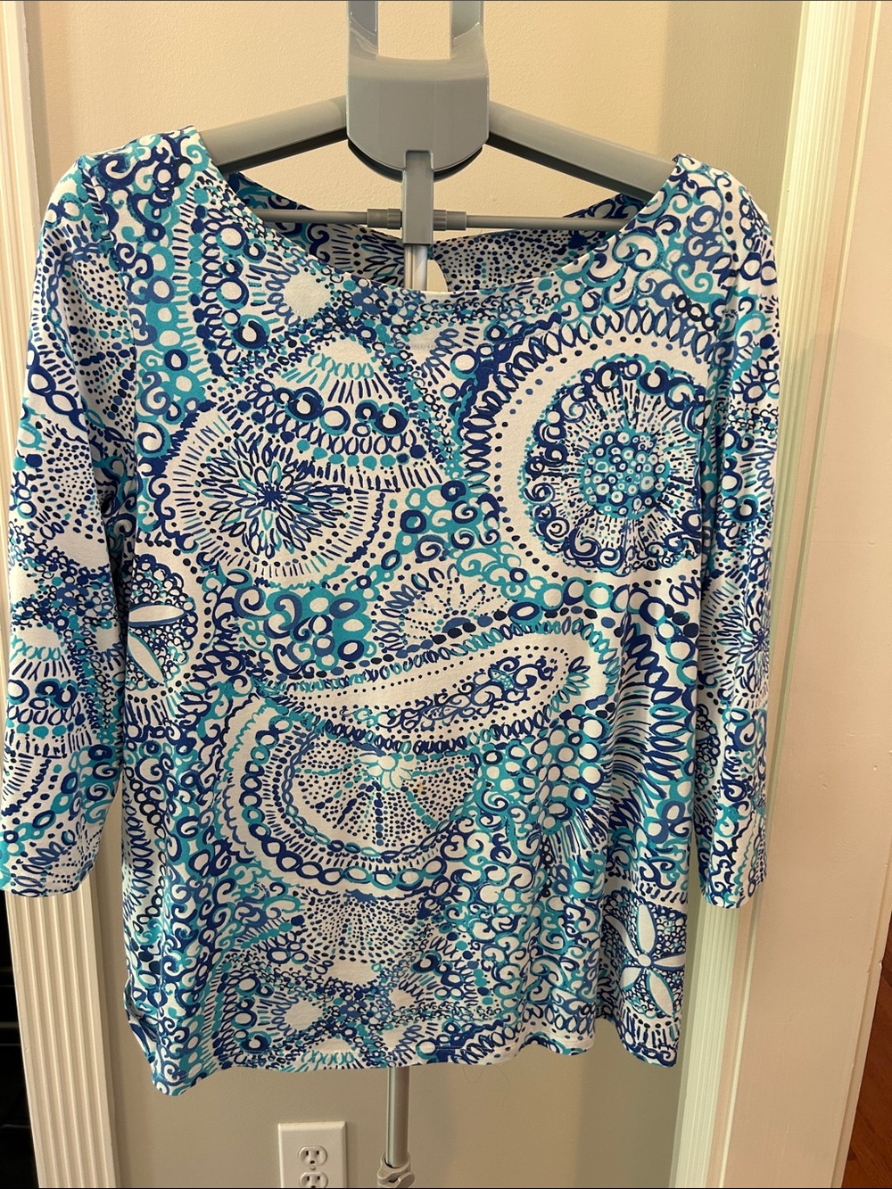 Lilly Pulitzer Blue, Aqua & White Paisley Boatneck 3/4 Sleeve Waverly Top